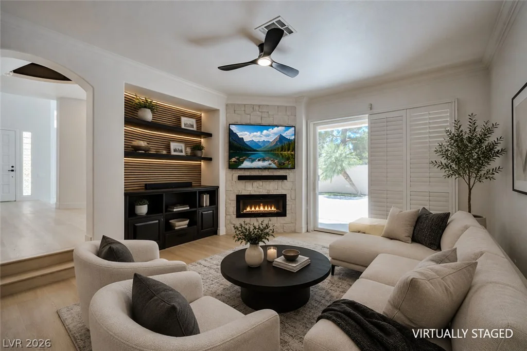 8244 Horseshoe Bend, Las Vegas, NV 89113