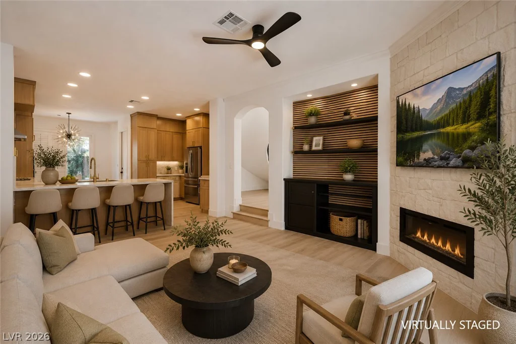 8244 Horseshoe Bend, Las Vegas, NV 89113
