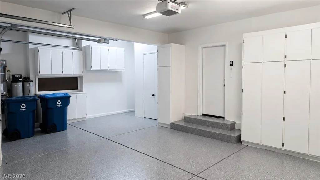 8244 Horseshoe Bend, Las Vegas, NV 89113