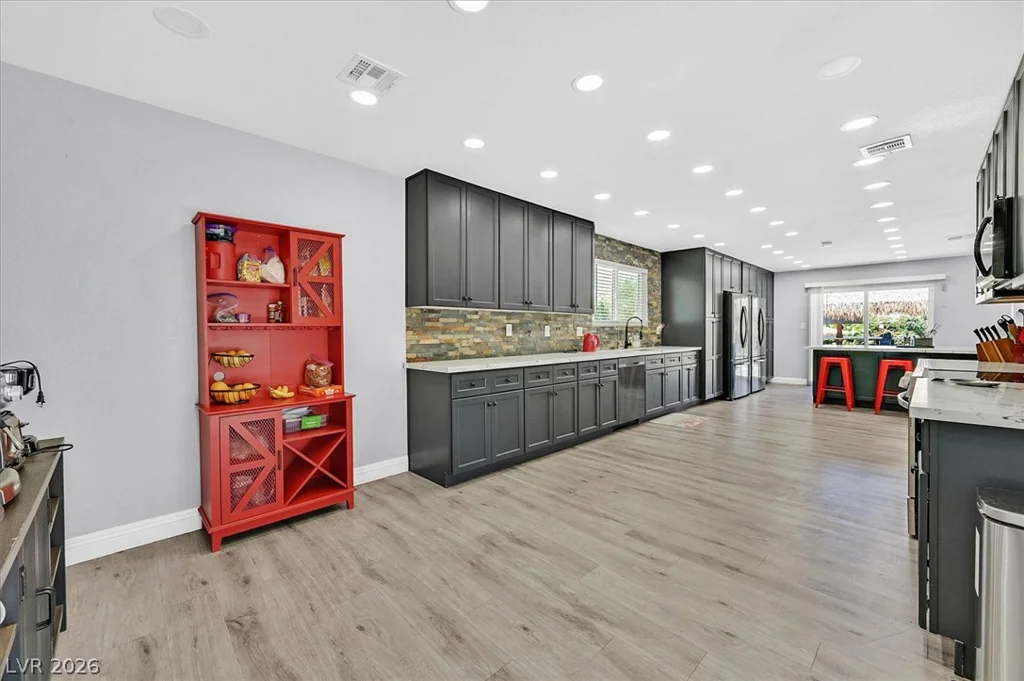 120 Chartan, Las Vegas, NV 89183