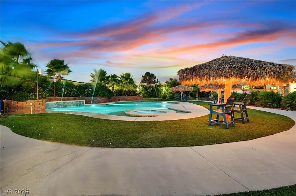 120 Chartan, Las Vegas, NV 89183