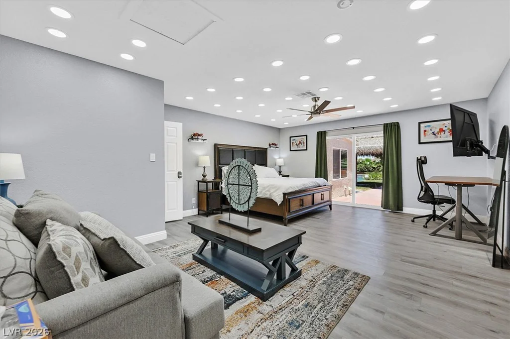 120 Chartan, Las Vegas, NV 89183