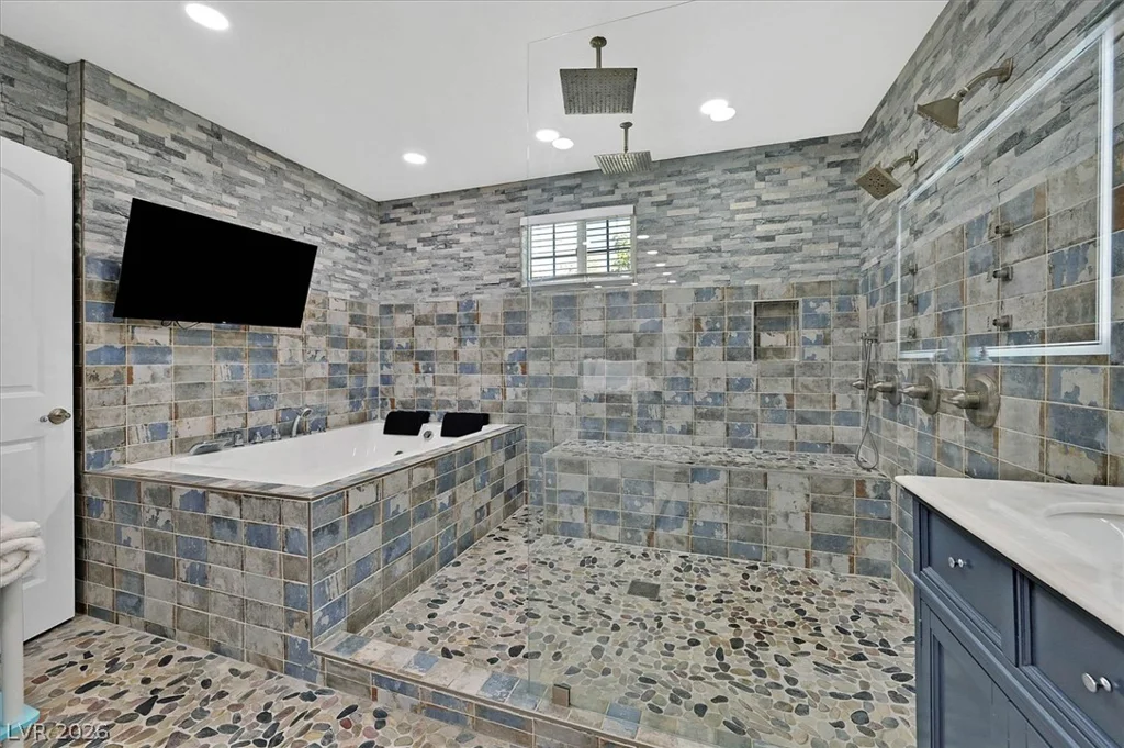 120 Chartan, Las Vegas, NV 89183