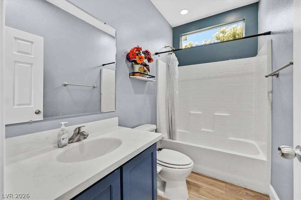 120 Chartan, Las Vegas, NV 89183