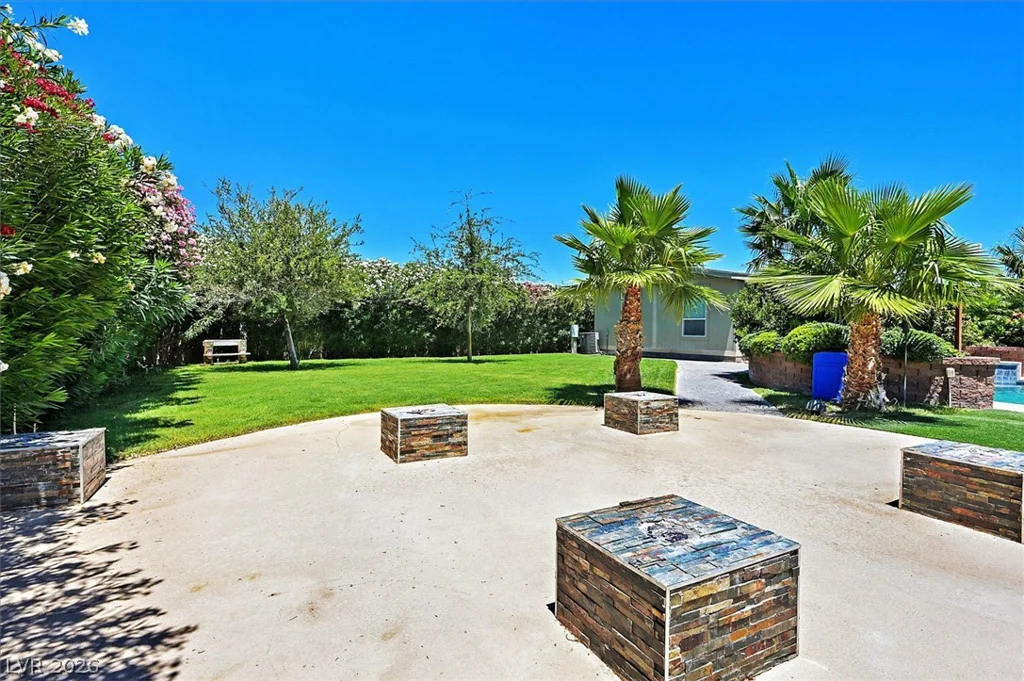 120 Chartan, Las Vegas, NV 89183