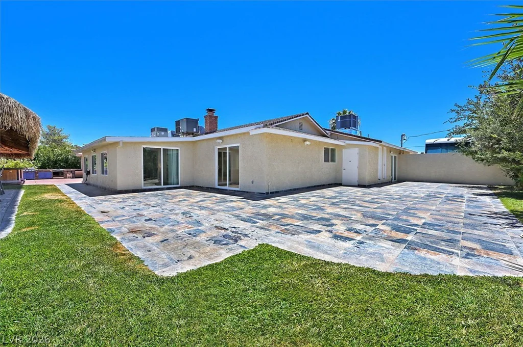 120 Chartan, Las Vegas, NV 89183