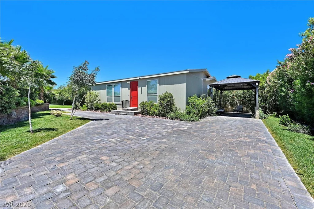 120 Chartan, Las Vegas, NV 89183