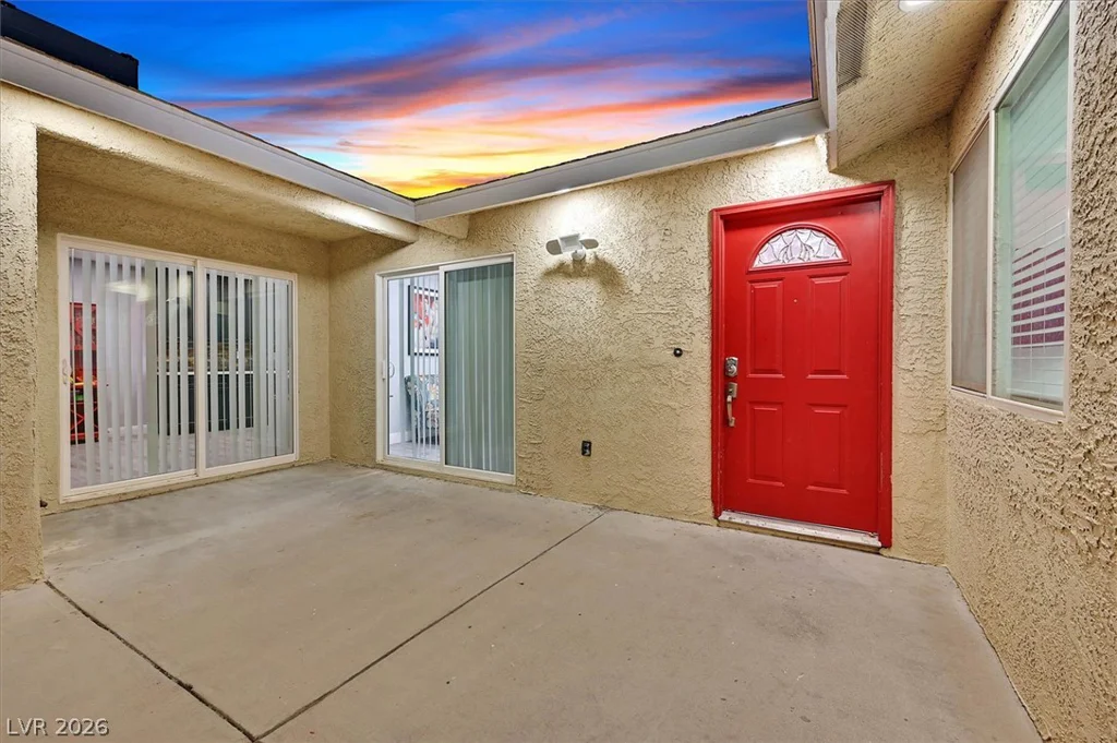 120 Chartan, Las Vegas, NV 89183