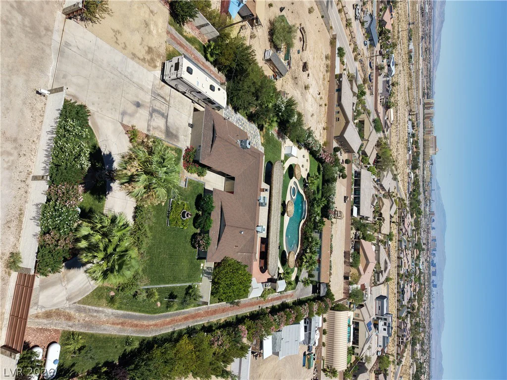 120 Chartan, Las Vegas, NV 89183