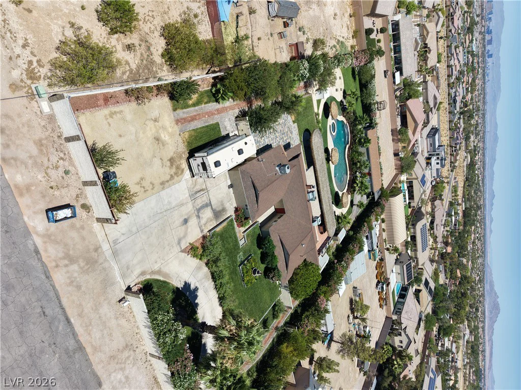 120 Chartan, Las Vegas, NV 89183