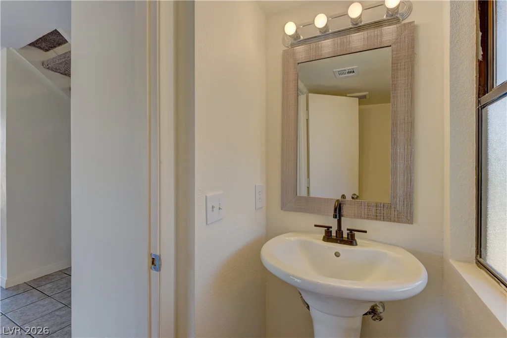1652 Marathon, Las Vegas, NV 89108