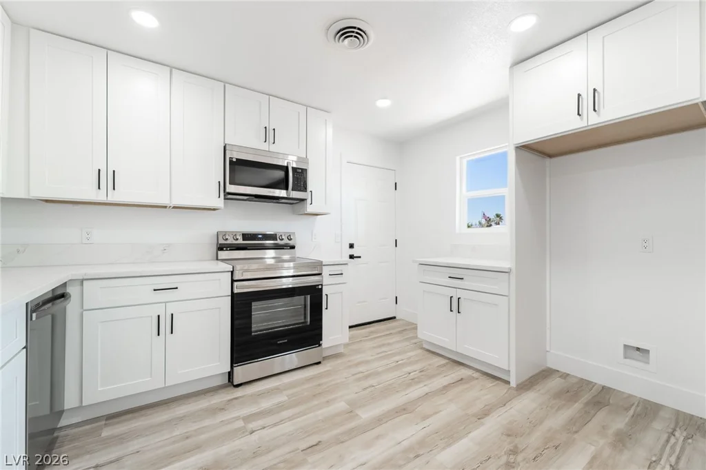 39 Lowery, Henderson, NV 89015