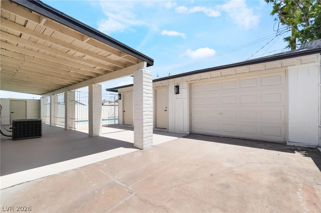 39 Lowery, Henderson, NV 89015