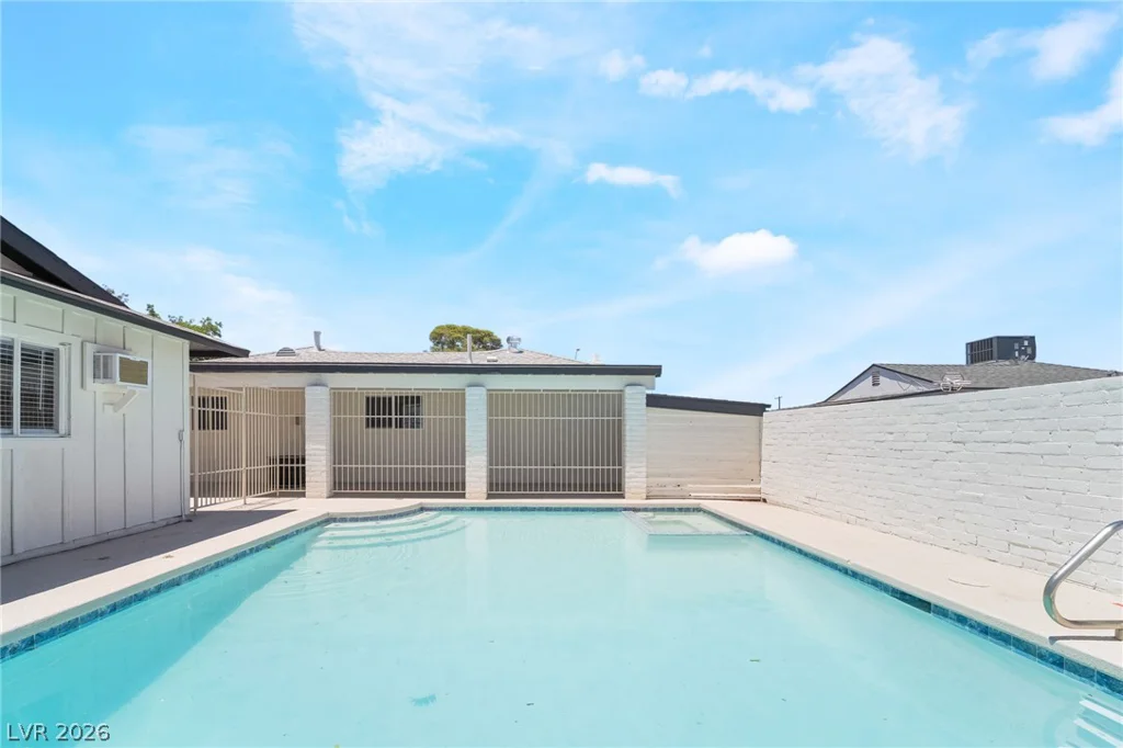 39 Lowery, Henderson, NV 89015
