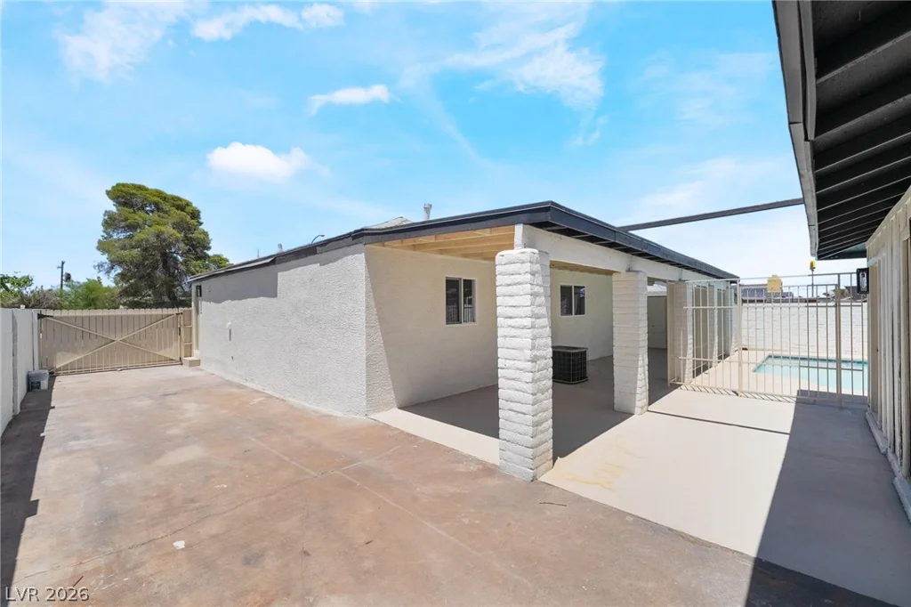 39 Lowery, Henderson, NV 89015