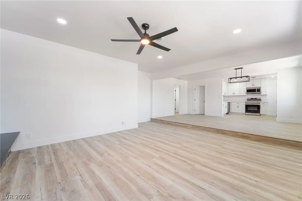 39 Lowery, Henderson, NV 89015