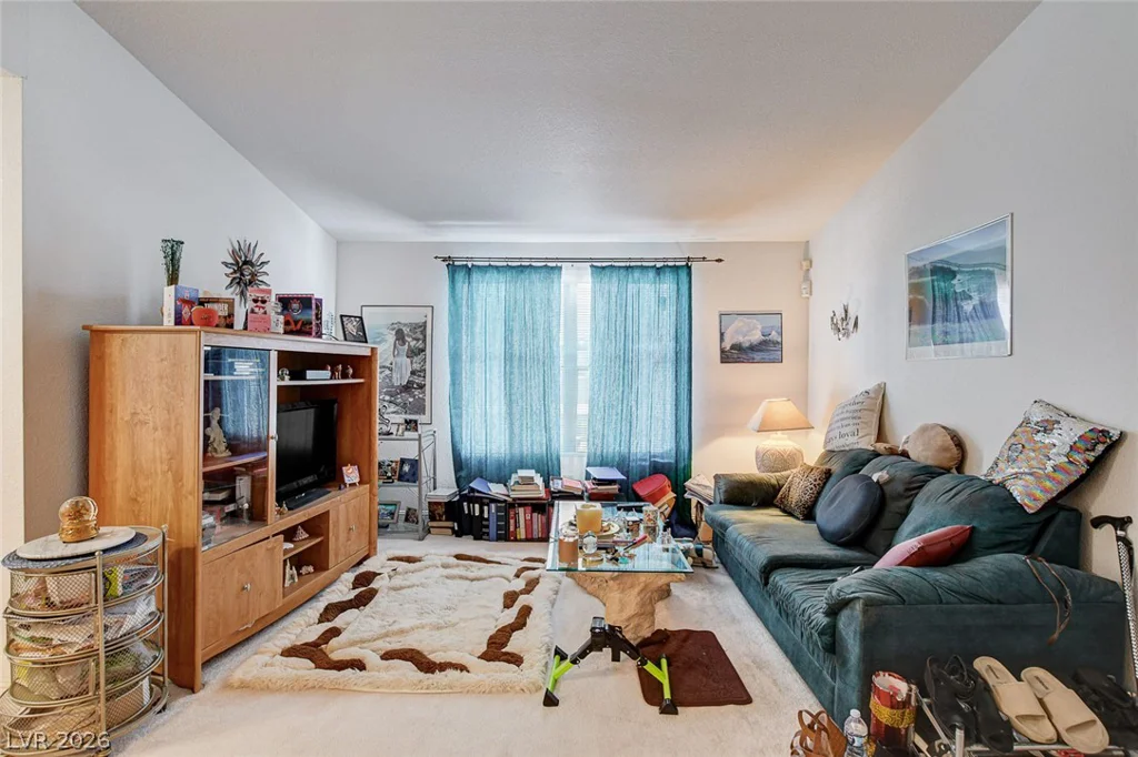 5055 Hacienda, Las Vegas, NV 89118