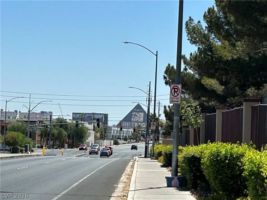 5055 Hacienda, Las Vegas, NV 89118