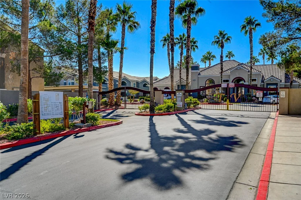 5055 Hacienda, Las Vegas, NV 89118