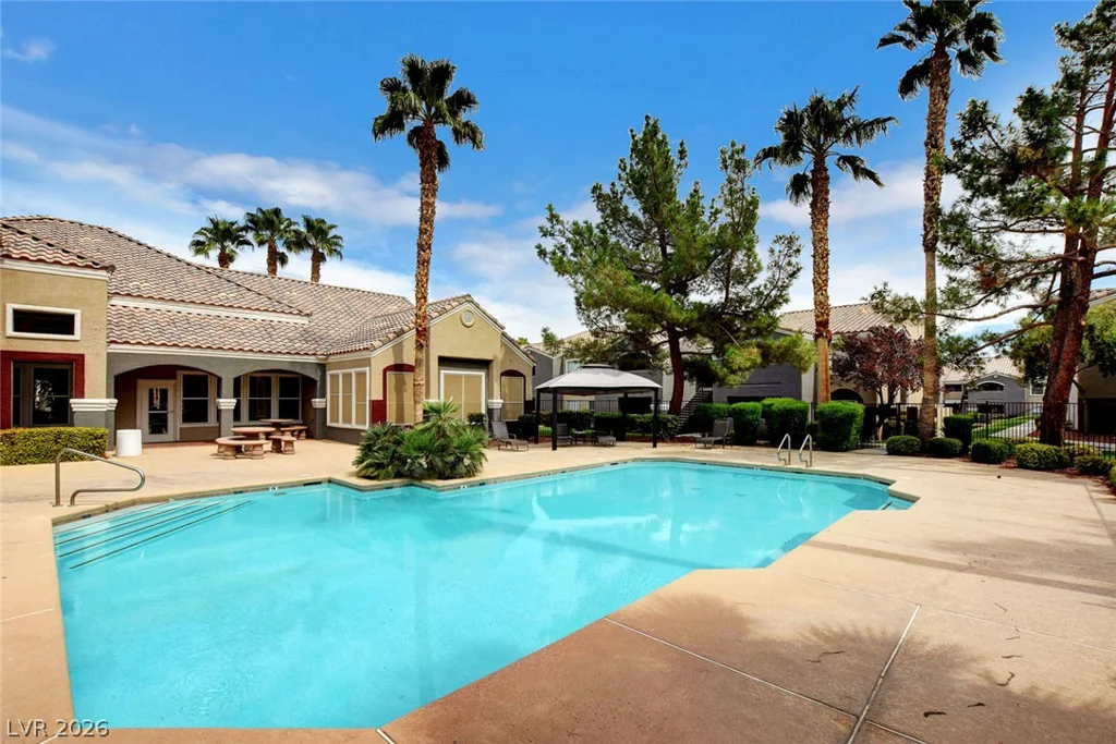 5055 Hacienda, Las Vegas, NV 89118