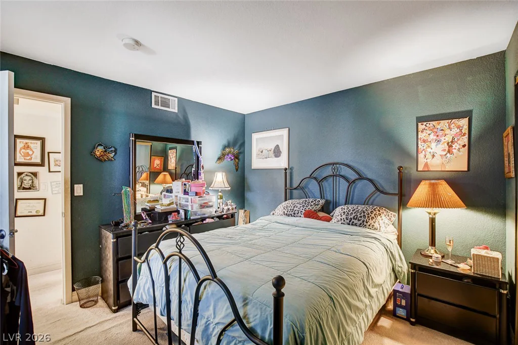 5055 Hacienda, Las Vegas, NV 89118