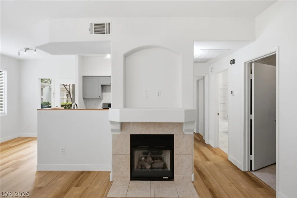 9050 Warm Springs, Las Vegas, NV 89148
