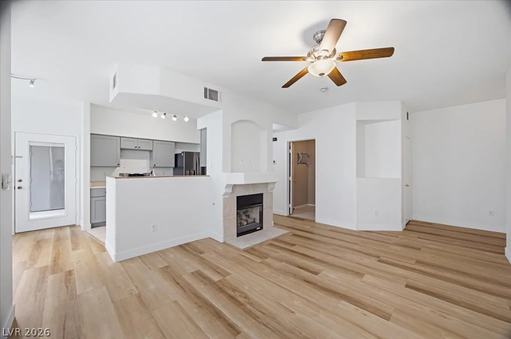 9050 Warm Springs, Las Vegas, NV 89148