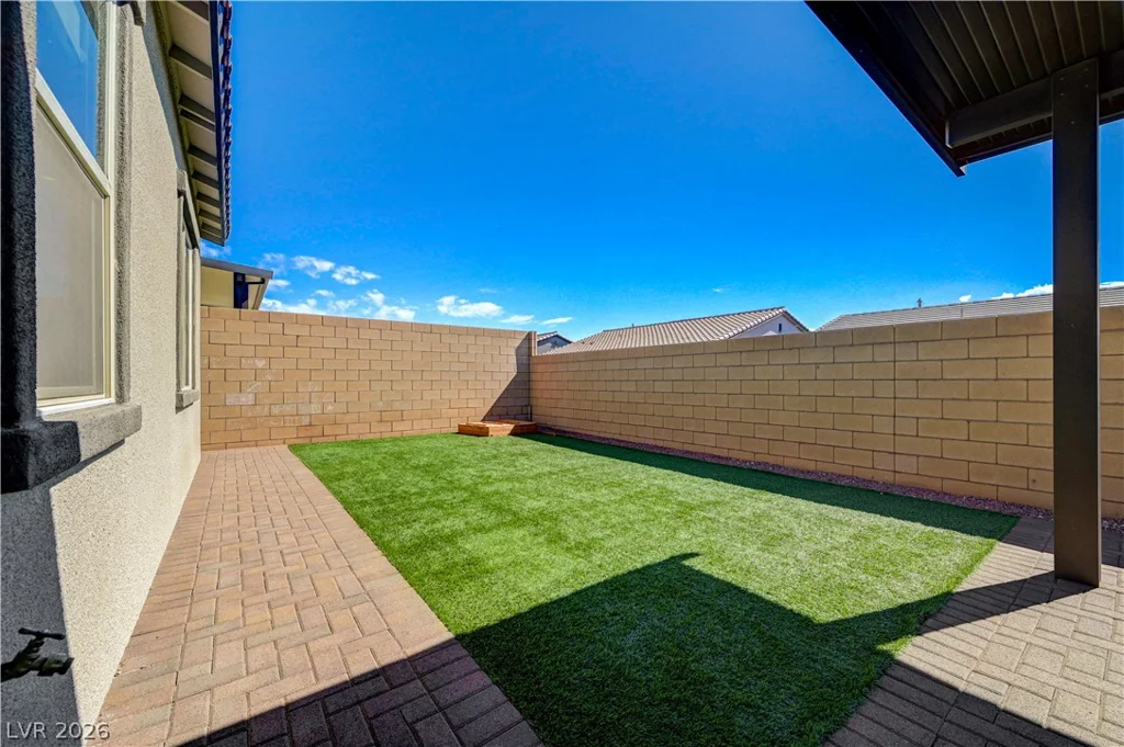 378 Old Erie, Henderson, NV 89011