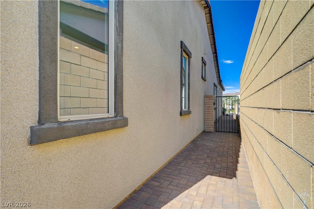 378 Old Erie, Henderson, NV 89011