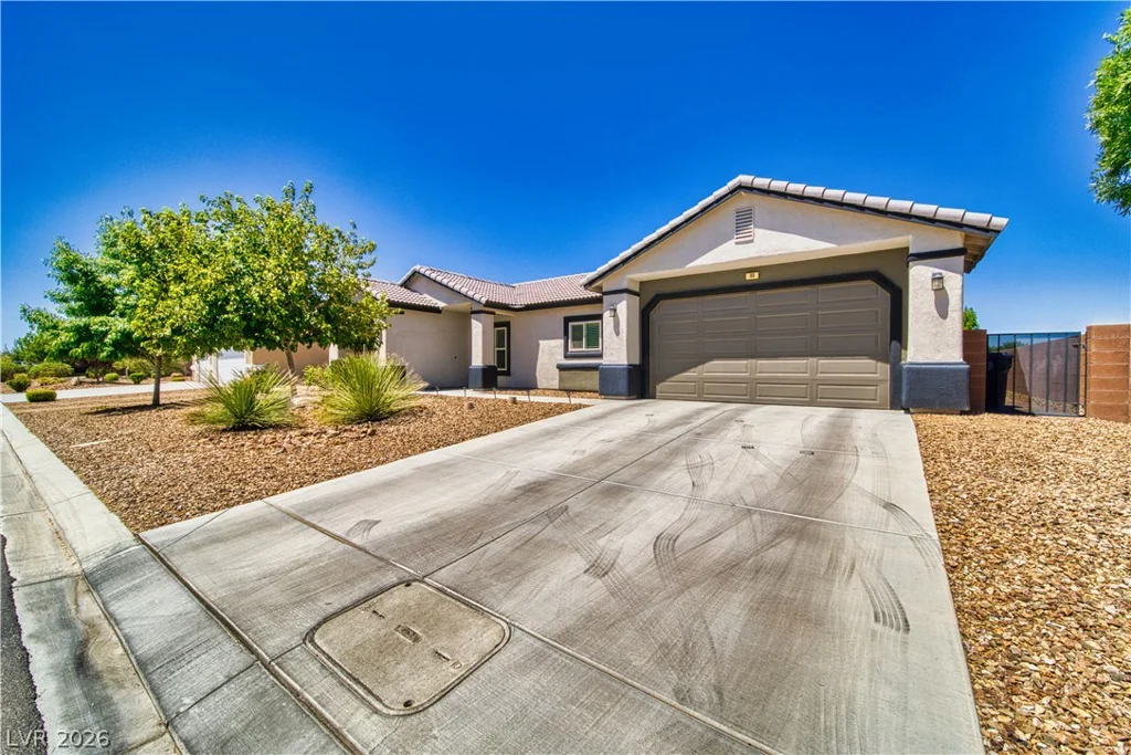 90 Weeping Willow, Pahrump, NV 89048
