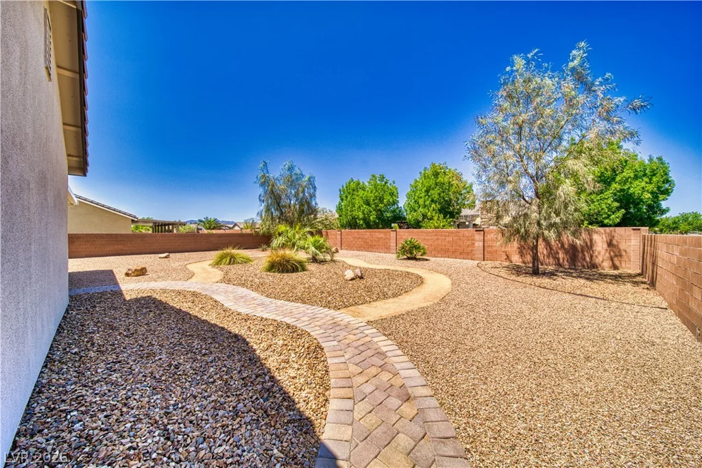 90 Weeping Willow, Pahrump, NV 89048