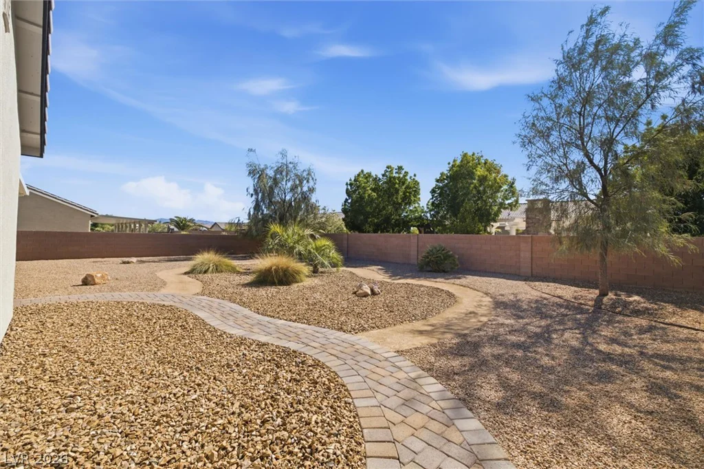 90 Weeping Willow, Pahrump, NV 89048