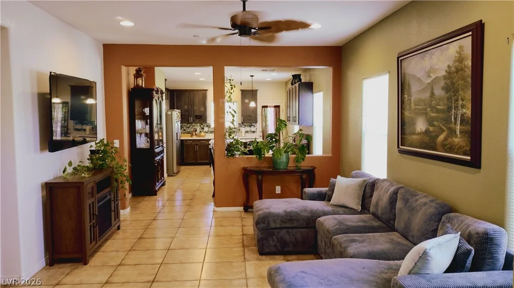 307 Crescent Verse, Henderson, NV 89015
