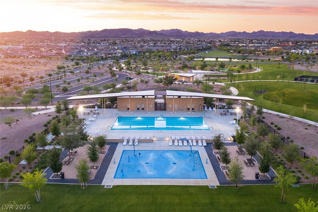 307 Crescent Verse, Henderson, NV 89015