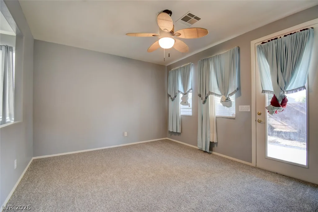 5423 Basset Hound, Las Vegas, NV 89131