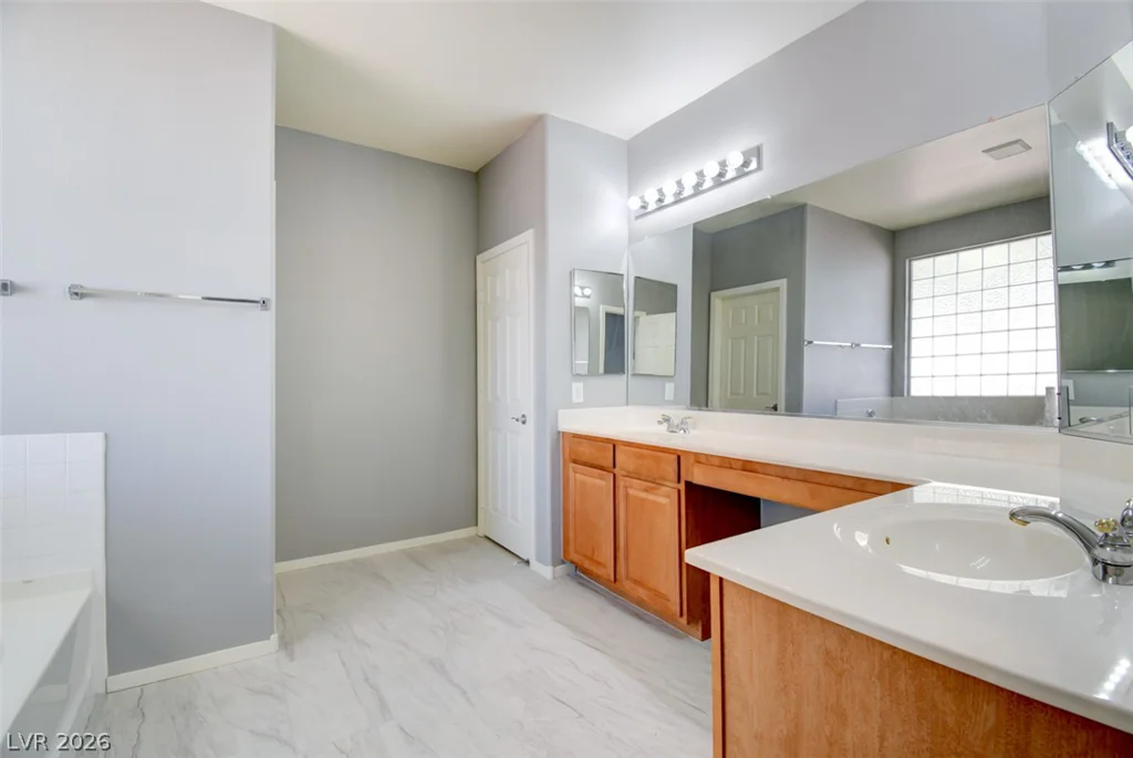 5423 Basset Hound, Las Vegas, NV 89131