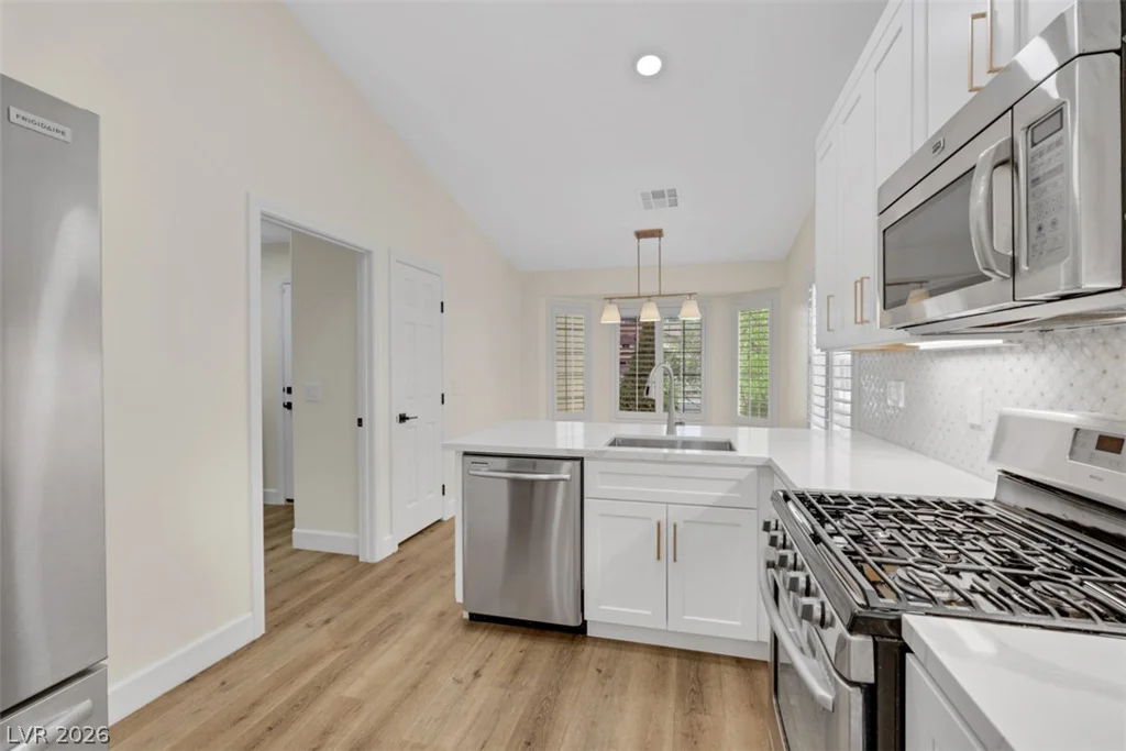 1705 Eagle Peak, Las Vegas, NV 89134