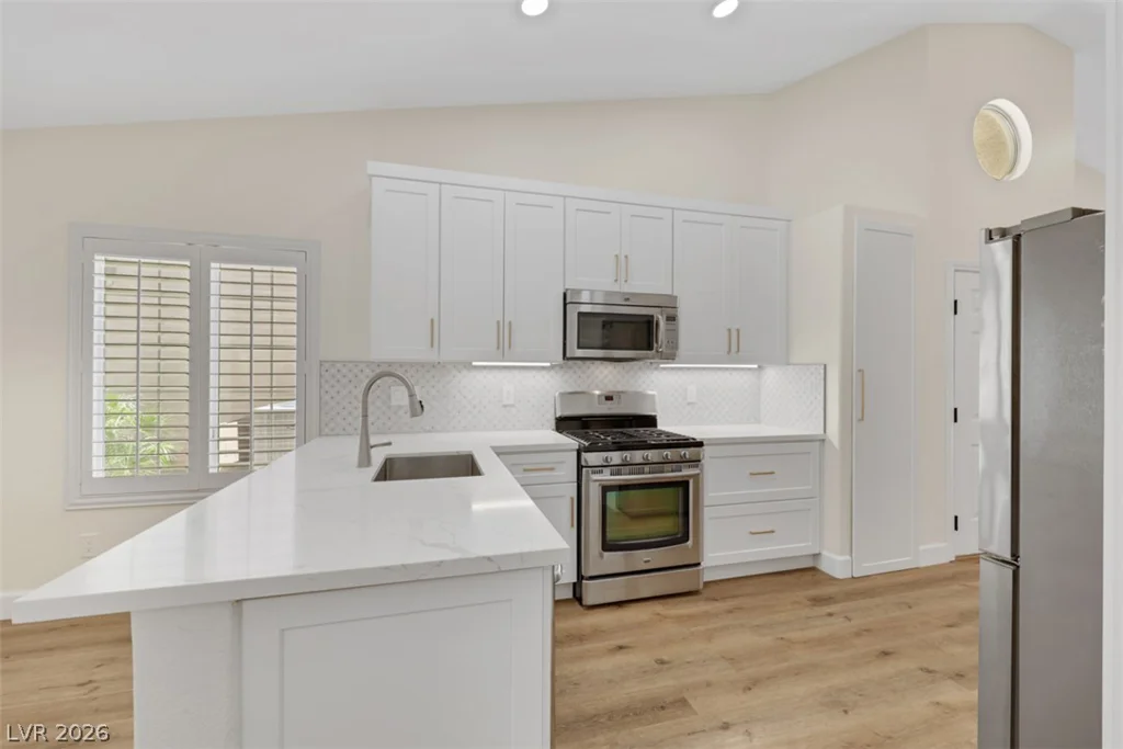 1705 Eagle Peak, Las Vegas, NV 89134