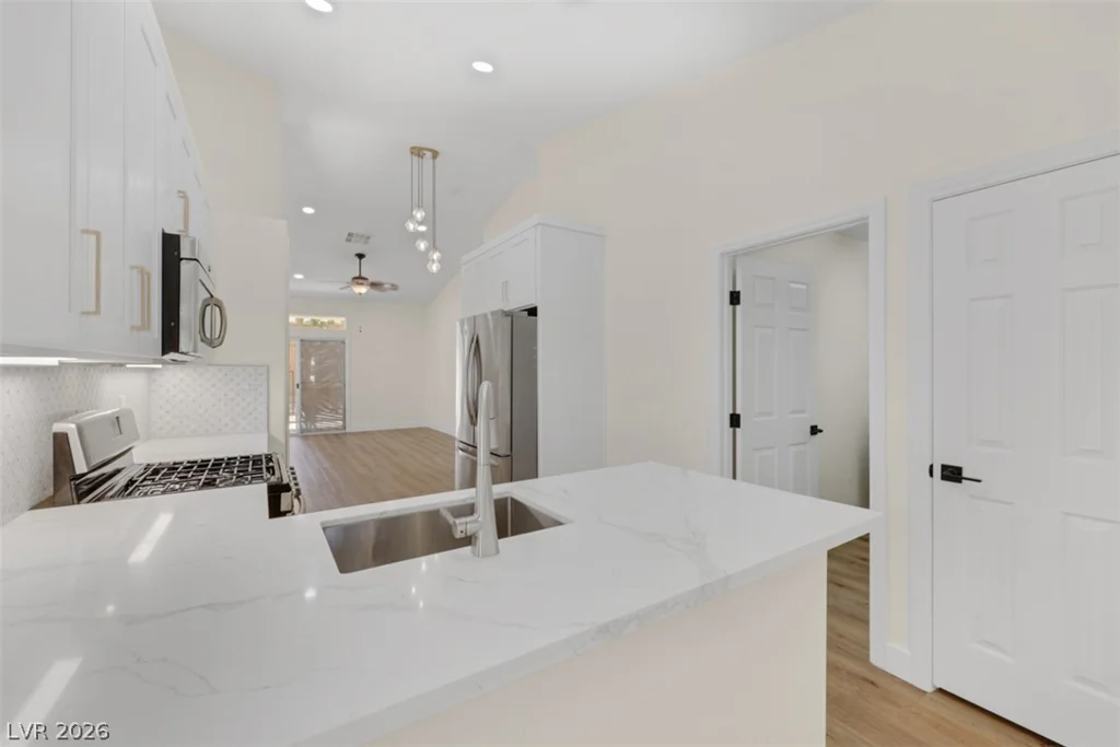 1705 Eagle Peak, Las Vegas, NV 89134