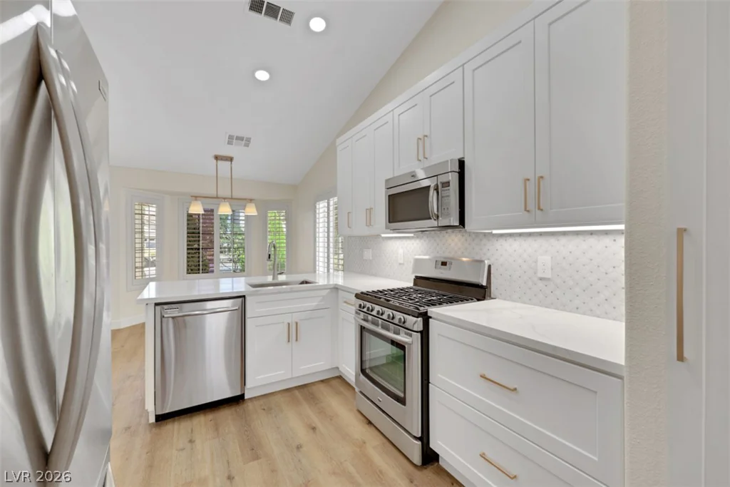 1705 Eagle Peak, Las Vegas, NV 89134