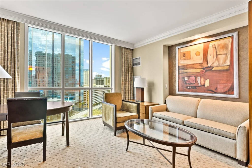125 Harmon, Las Vegas, NV 89109