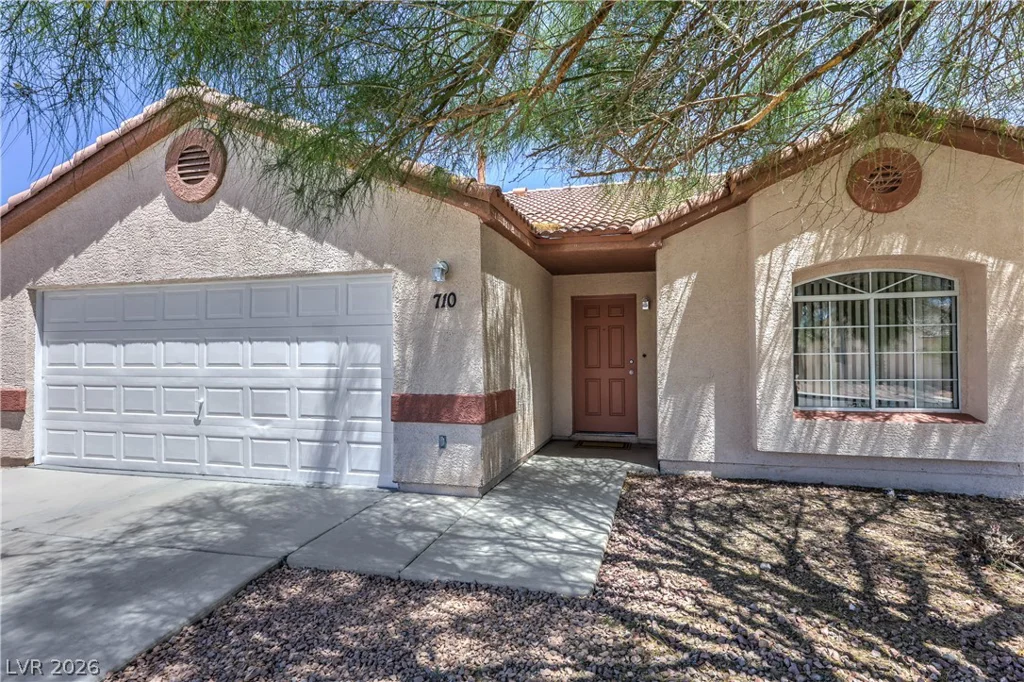 710 Turtleback, North Las Vegas, NV 89031