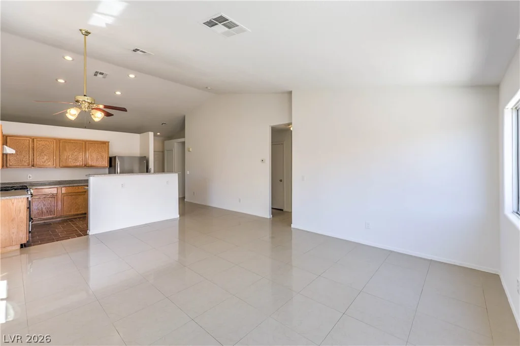 710 Turtleback, North Las Vegas, NV 89031