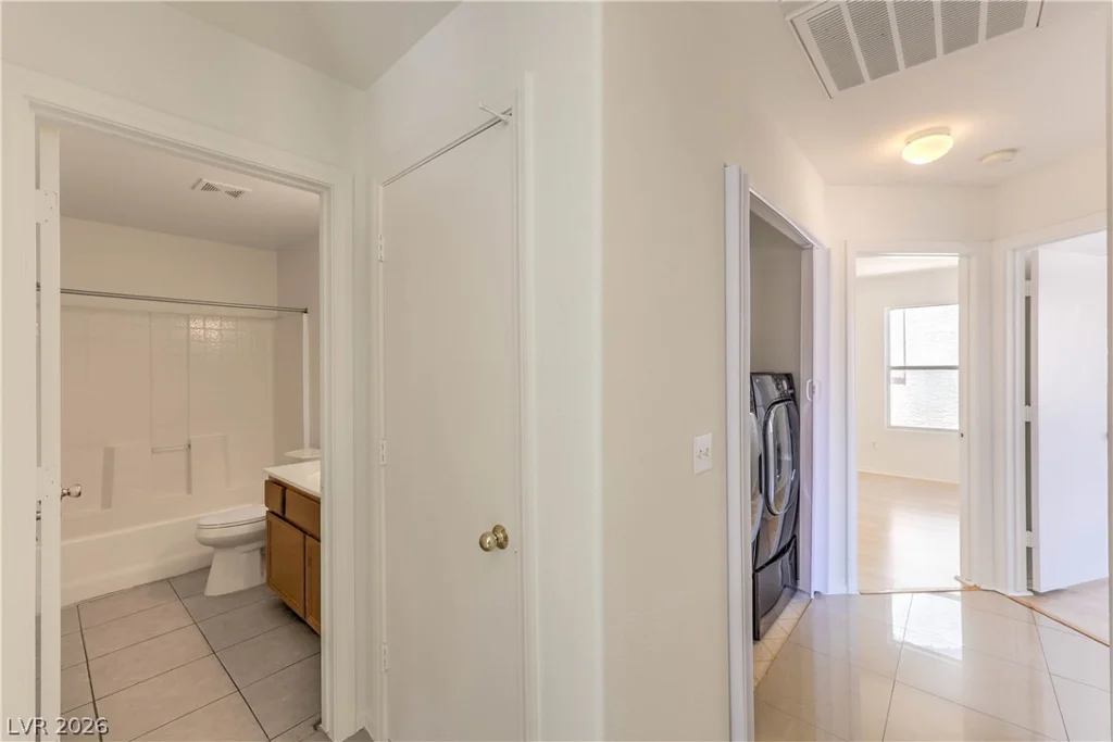 710 Turtleback, North Las Vegas, NV 89031