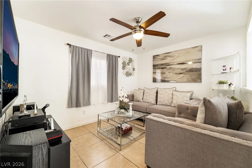 87 Glen Park, Las Vegas, NV 89183