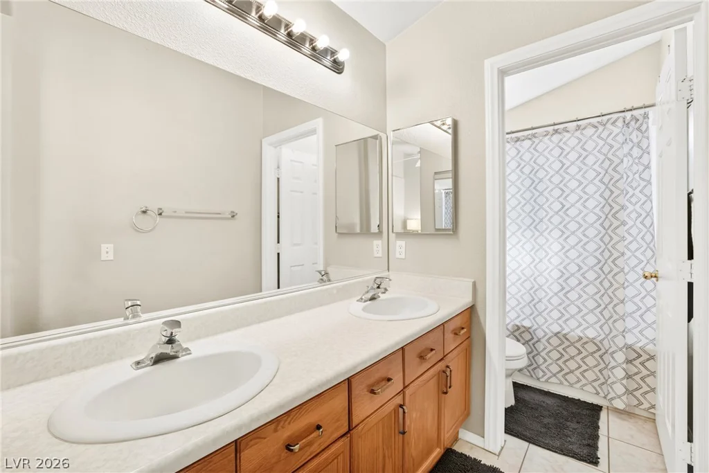 6240 Curlew, Las Vegas, NV 89122