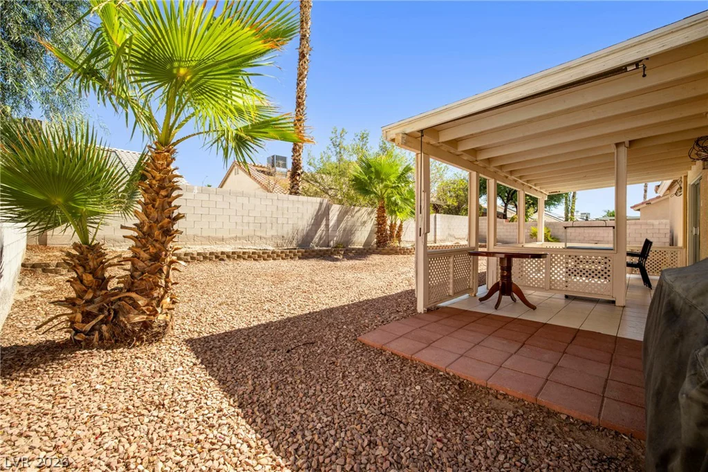 6240 Curlew, Las Vegas, NV 89122