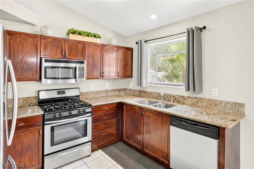 6240 Curlew, Las Vegas, NV 89122