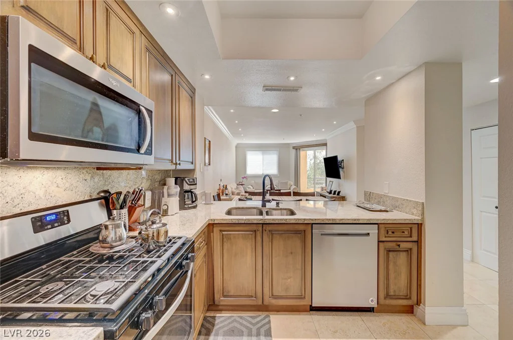 230 Flamingo, Las Vegas, NV 89169