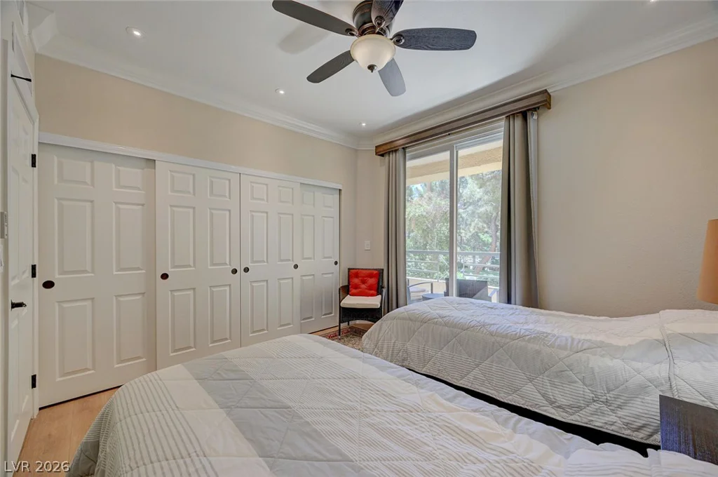 230 Flamingo, Las Vegas, NV 89169